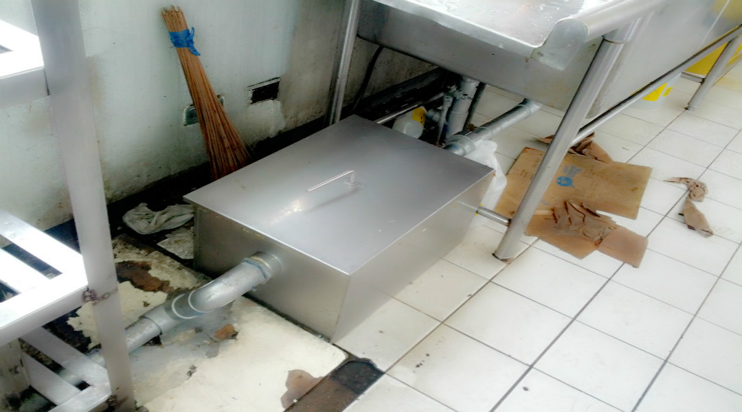 Manual SS household Oil interceptor