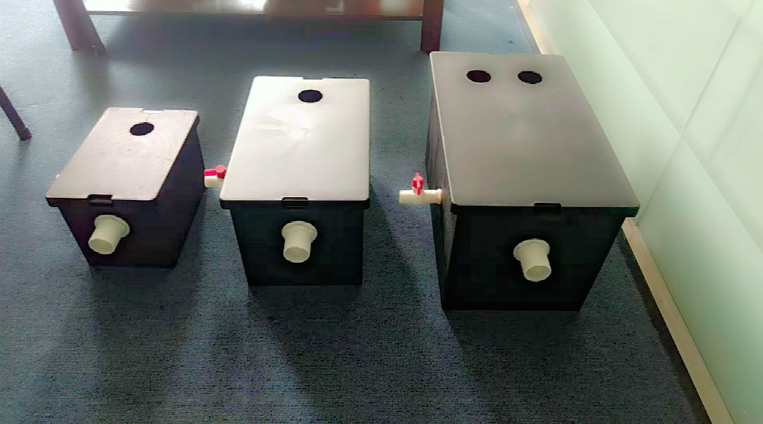 PE material manual grease interceptor