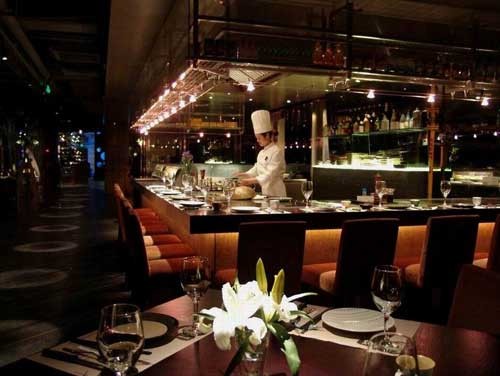 Many Restaurants Work Together To Treat Sewage And Install Oil And Water Separator
