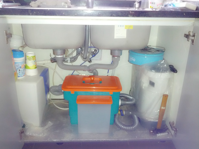 Why Install An Oil And Water Separator In The Kitchenette
